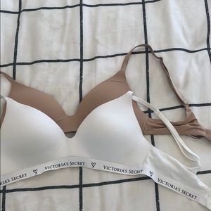 Victoria’s Secret T-shirt bra bundle